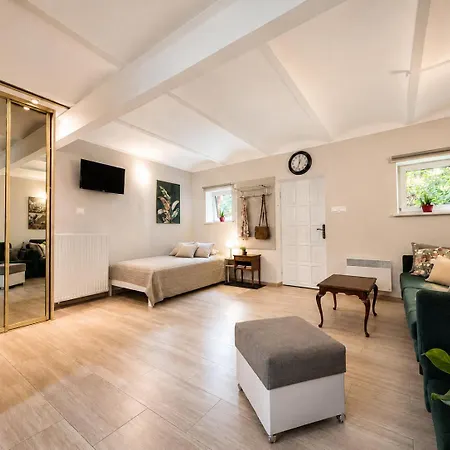 Apartament Lis W Kurniku Lägenhet Milicz